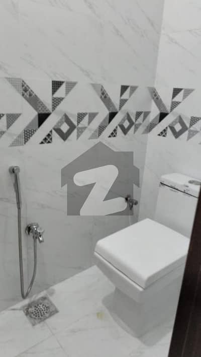 پیراگون سٹی لاہور میں 3 کمروں کا 5 مرلہ مکان 85.0 ہزار میں کرایہ پر دستیاب ہے۔