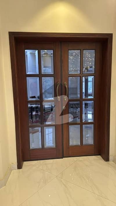 10 Marla Top notch owner built house for sale luxury & furnished, near to main boulevard  solid construction,