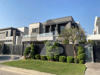 ڈی ایچ اے فیز 6 - بلاک ایف فیز 6,ڈیفنس (ڈی ایچ اے),لاہور میں 5 کمروں کا 1 کنال مکان 9.5 کروڑ میں برائے فروخت۔