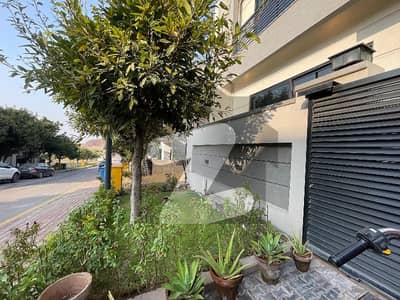 بحریہ انکلیو - سیکٹر این بحریہ انکلیو,بحریہ ٹاؤن,اسلام آباد میں 3 کمروں کا 5 مرلہ مکان 2.45 کروڑ میں برائے فروخت۔