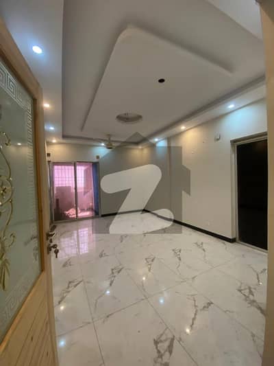 کلفٹن ۔ بلاک 1 کلفٹن,کراچی میں 3 کمروں کا 7 مرلہ فلیٹ 1.2 لاکھ میں کرایہ پر دستیاب ہے۔