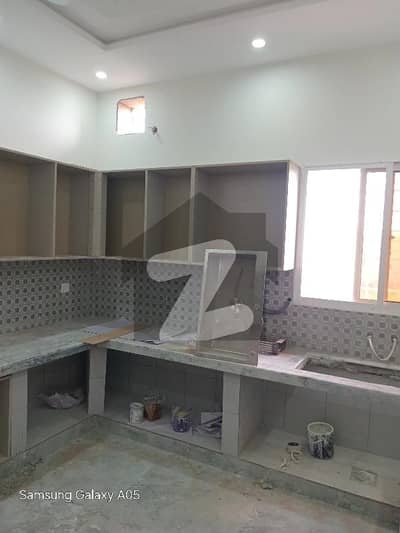 ایل ڈی اے ایوینیو لاہور میں 3 کمروں کا 10 مرلہ بالائی پورشن 60.0 ہزار میں کرایہ پر دستیاب ہے۔