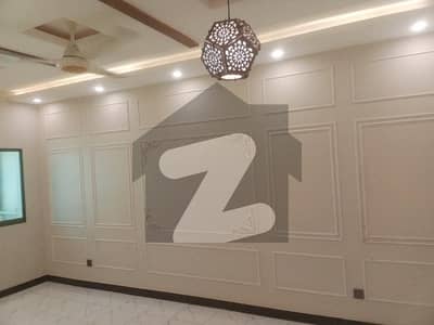 Full renovated flat for sale zamzama lane ,6 navel side 1st floor proper family building