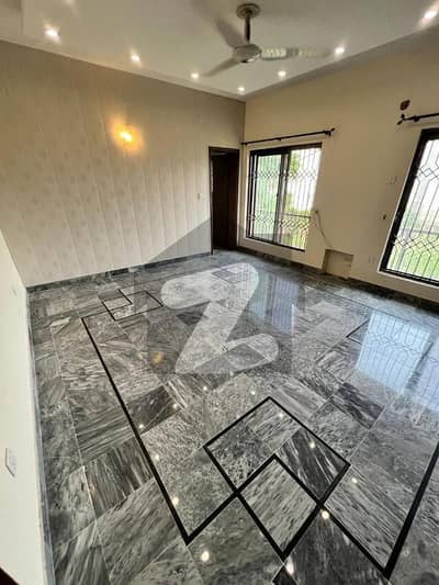 1 Kanal Upper Portion Independent Available For Rent In DHA Phase 3 Z- Block.