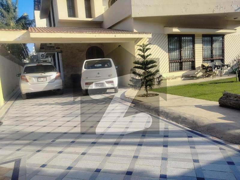 Defence 500 Yards Bungalow For Rent Defence 500 Yards Bungalow For Rent