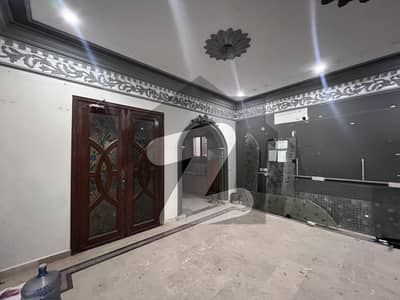 گلستانِِ جوہر ۔ بلاک 1 گلستانِ جوہر,کراچی میں 6 کمروں کا 16 مرلہ مکان 9.0 لاکھ میں کرایہ پر دستیاب ہے۔