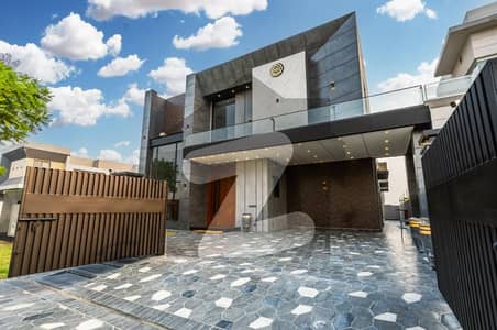 ڈی ایچ اے فیز 7 ڈیفنس (ڈی ایچ اے),لاہور میں 5 کمروں کا 1 کنال مکان 6.75 کروڑ میں برائے فروخت۔