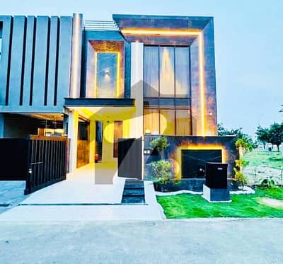 5 MARLA MODERN HOUSE FOR SALE IN DHA 9 TOWN. 5 MARLA MODERN HOUSE FOR SALE IN DHA 9 TOWN.