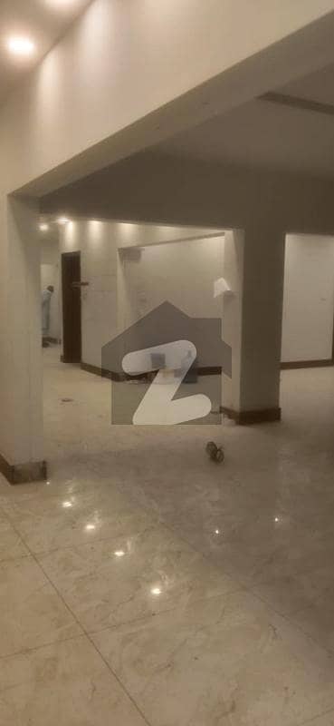 2 Side Corner 700 Yard Banglow For Commercial Use Near To Baitul Mukkaram Masjid Vip Location