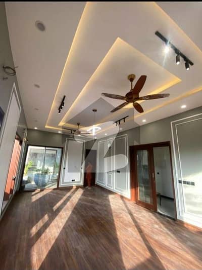 کے ڈی اے سکیم 1 کراچی میں 4 کمروں کا 11 مرلہ بالائی پورشن 6.75 کروڑ میں برائے فروخت۔