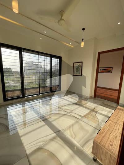 لیک سٹی سیکٹر ایم8 - بلاک بی1 لیک سٹی ۔ سیکٹر ایم ۔ 8,لیک سٹی,رائیونڈ روڈ,لاہور میں 4 کمروں کا 5 مرلہ مکان 3.35 کروڑ میں برائے فروخت۔