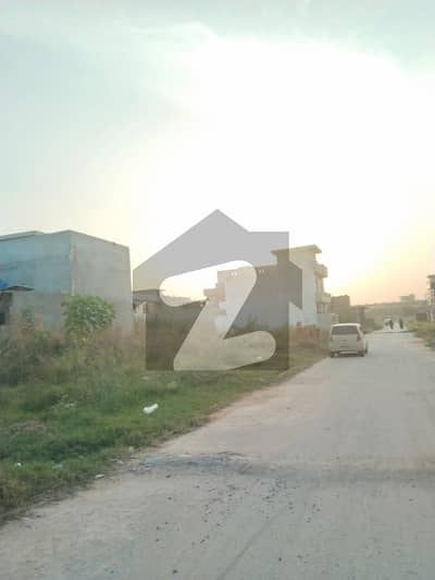 6 MARLA PLOT FOR SALE IN CBR TOWN