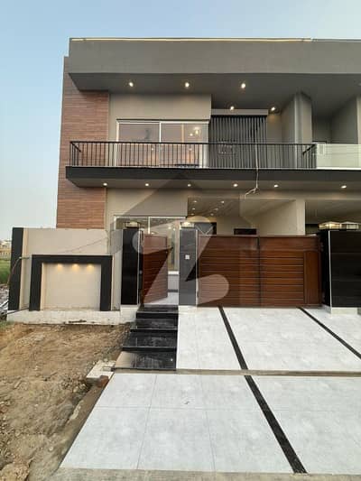 پاک عرب ہاؤسنگ سوسائٹی لاہور میں 2 کمروں کا 5 مرلہ زیریں پورشن 40.0 ہزار میں کرایہ پر دستیاب ہے۔