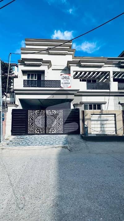 10 Marla brand new house available for sale.