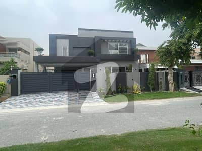 Ph 2 5 Bedrooms Basement Modren Design 2sqts Near Market Masjid Demand 11