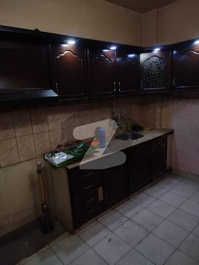 گلشنِ اقبال - بلاک 13 ڈی - 1 گلشنِ اقبال,گلشنِ اقبال ٹاؤن,کراچی میں 3 کمروں کا 7 مرلہ فلیٹ 1.5 کروڑ میں برائے فروخت۔