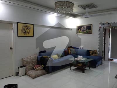 فریرے ٹاؤن کراچی میں 4 کمروں کا 10 مرلہ فلیٹ 4.5 کروڑ میں برائے فروخت۔