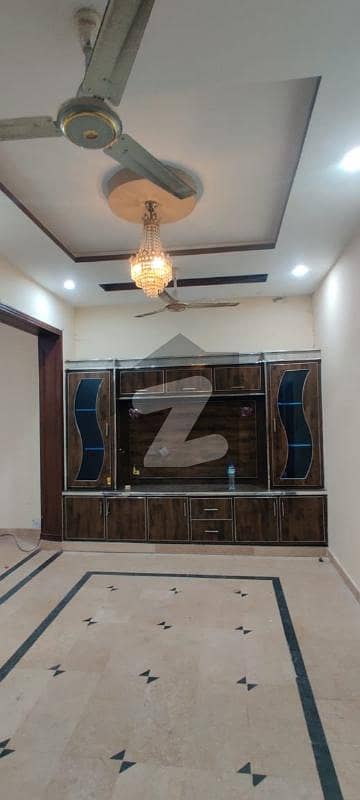 ائیرپورٹ ہاؤسنگ سوسائٹی - سیکٹر 4 ائیرپورٹ ہاؤسنگ سوسائٹی,راولپنڈی میں 3 کمروں کا 5 مرلہ مکان 43.0 ہزار میں کرایہ پر دستیاب ہے۔ ائیرپورٹ ہاؤسنگ سوسائٹی - سیکٹر 4 ائیرپورٹ ہاؤسنگ سوسائٹی,راولپنڈی میں 3 کمروں کا 5 مرلہ مکان 43.0 ہزار میں کرایہ پر دستیاب ہے۔