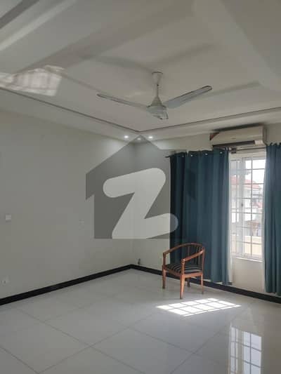 10 Marla Ground Portion