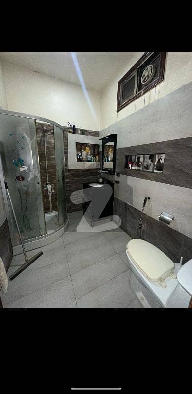 نارتھ ناظم آباد ۔ بلاک آئی نارتھ ناظم آباد,کراچی میں 4 کمروں کا 16 مرلہ زیریں پورشن 3.5 کروڑ میں برائے فروخت۔