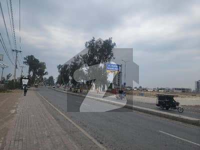 الکبیر ٹاؤن - ڈاؤن ٹاؤن الکبیر ٹاؤن,رائیونڈ روڈ,لاہور میں 5 مرلہ کمرشل پلاٹ 4.5 کروڑ میں برائے فروخت۔