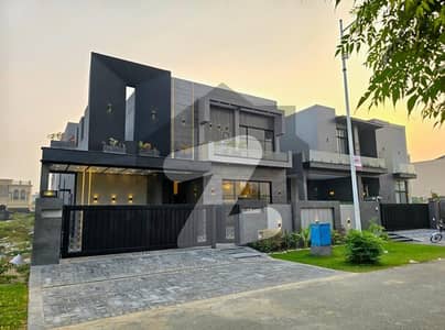 20 MARLA BRAND NEW LUXURY ULTRA MODERN DESIGN BUNGALOW FOR SALE Near Carrefour & Defense Raya 20 MARLA BRAND NEW LUXURY ULTRA MODERN DESIGN BUNGALOW FOR SALE Near Carrefour & Defense Raya