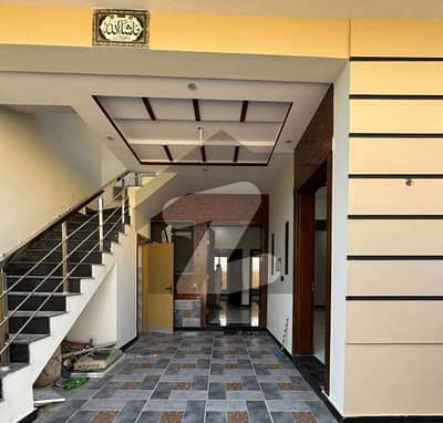 آئی ۔ 14/3 آئی ۔ 14,اسلام آباد میں 4 کمروں کا 5 مرلہ مکان 3.2 کروڑ میں برائے فروخت۔