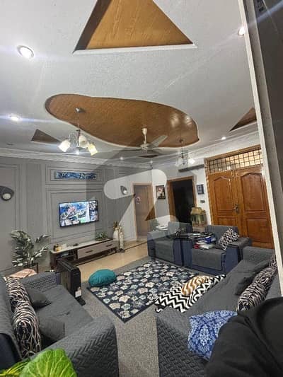 G-13 Triple Story 40*80 house for sale