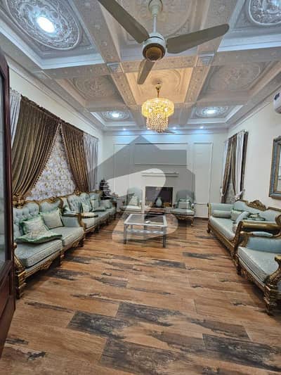 آئی ای پی انجنیئرز ٹاؤن ۔ بلاک سی 1 آئی ای پی انجنیئرز ٹاؤن ۔ سیکٹر اے,آئی ای پی انجینئرز ٹاؤن,لاہور میں 6 کمروں کا 1 کنال مکان 6.5 کروڑ میں برائے فروخت۔