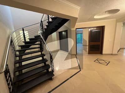 01 Kanal Full House For Rent In DHA Phase 1 Lahore.