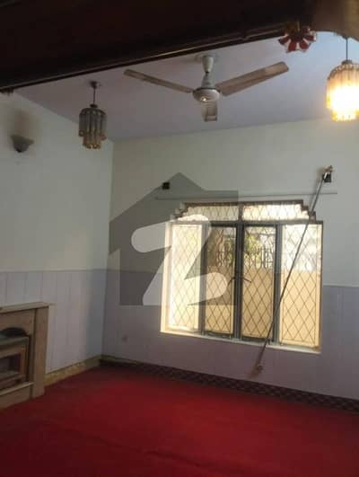 5 Marla Double Unit House For Rent