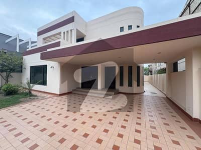 01 Kanal Modern Design House For Rent In DHA Phase 3 Lahore.