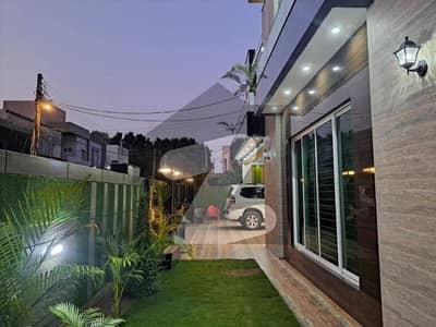 لیک سٹی میڈوز لاہور میں 5 کمروں کا 1 کنال مکان 6.5 کروڑ میں برائے فروخت۔