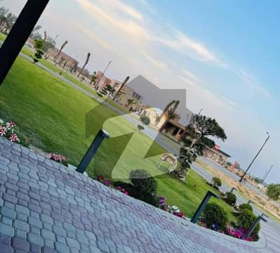 لائل پور ایوینیو جڑانوالہ روڈ,فیصل آباد میں 5 مرلہ رہائشی پلاٹ 45.0 لاکھ میں برائے فروخت۔