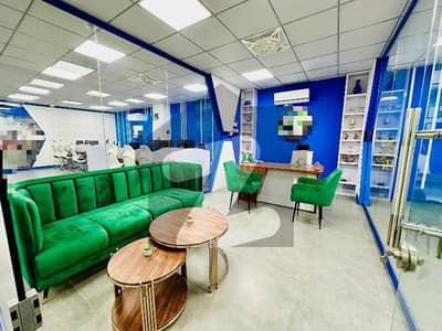 جوہر ٹاؤن لاہور میں 10 کنال دفتر 4.25 لاکھ میں کرایہ پر دستیاب ہے۔