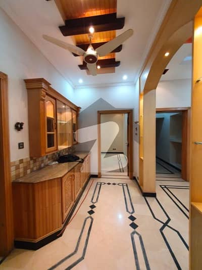 جی ۔ 14/4 جی ۔ 14,اسلام آباد میں 4 کمروں کا 14 مرلہ زیریں پورشن 1.3 لاکھ میں کرایہ پر دستیاب ہے۔