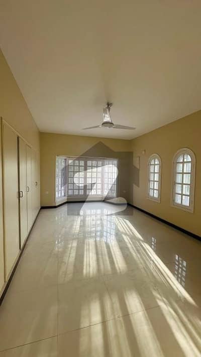 ڈی ایچ اے فیز 6 ڈی ایچ اے ڈیفینس,کراچی میں 2 کمروں کا 1 کنال زیریں پورشن 1.9 لاکھ میں کرایہ پر دستیاب ہے۔