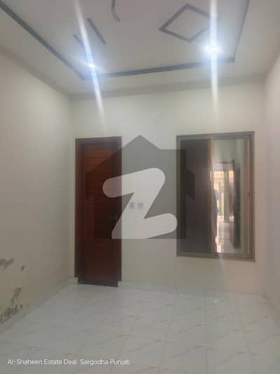 نیو سیٹلائٹ ٹاؤن سرگودھا میں 3 کمروں کا 3 مرلہ مکان 1.0 کروڑ میں برائے فروخت۔