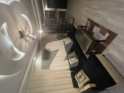 بحریہ ٹاؤن سیکٹر ای بحریہ ٹاؤن,لاہور میں 1 کمرے کا 2 مرلہ فلیٹ 68.0 لاکھ میں برائے فروخت۔