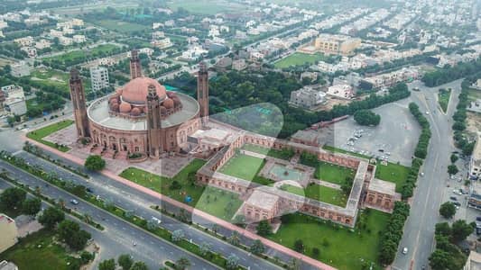 گالف ویو ریذڈینشیاء بحریہ ٹاؤن,لاہور میں 5 مرلہ رہائشی پلاٹ 75.0 لاکھ میں برائے فروخت۔