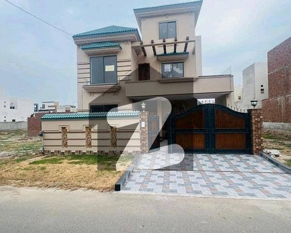 Sale A House In Faisalabad Prime Location Sale A House In Faisalabad Prime Location