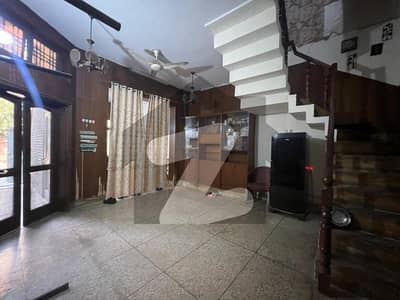 Independant Upper portion for rent Block A1 Johar town