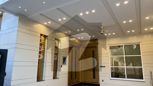 7.75 MARLA ULTRA MODERN DOUBLE HEIGHT HOUSE For Sale in Eden Valley, Canal Road, Faisalabad 7.75 MARLA ULTRA MODERN DOUBLE HEIGHT HOUSE For Sale in Eden Valley, Canal Road, Faisalabad