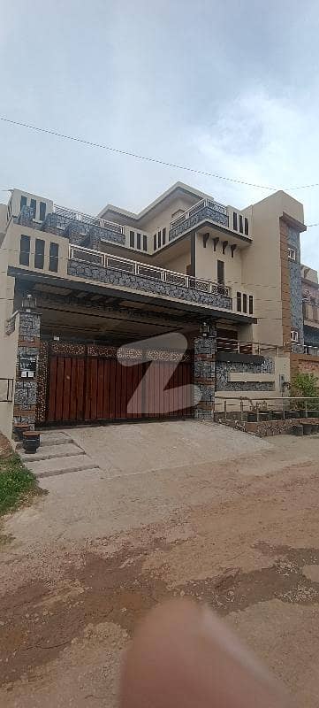 گلشن آباد سیکٹر 2 گلشن آباد,راولپنڈی میں 5 کمروں کا 10 مرلہ مکان 3.2 کروڑ میں برائے فروخت۔