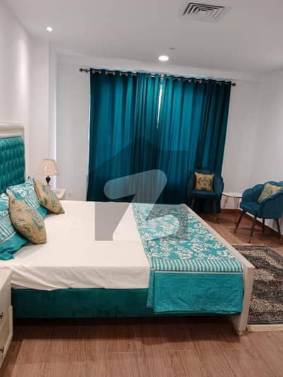 پینٹا سکوائر بائے ڈی ایچ اے لاهور ڈی ایچ اے فیز 5,ڈیفنس (ڈی ایچ اے),لاہور میں 3 کمروں کا 10 مرلہ فلیٹ 2.7 لاکھ میں کرایہ پر دستیاب ہے۔