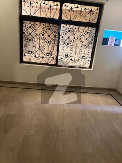 شاہ جمال لاہور میں 3 کمروں کا 7 مرلہ بالائی پورشن 60.0 ہزار میں کرایہ پر دستیاب ہے۔