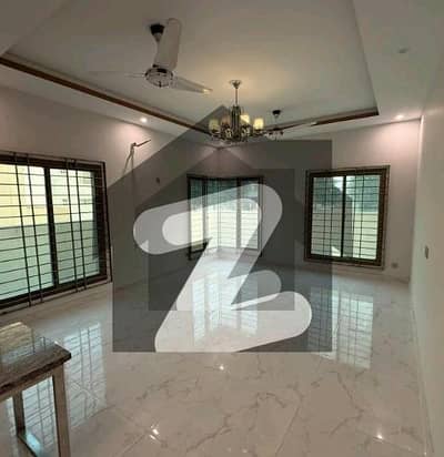 272 Square Yards House For Sale In Bahria Town - Precinct 6 Karachi