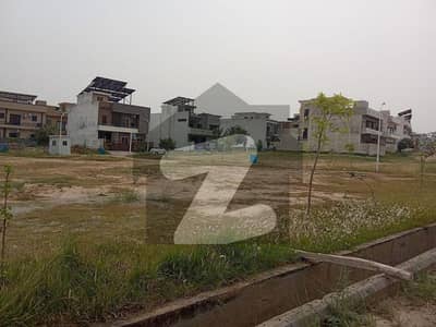 Plot For Sale In Bahria Town Phase 8