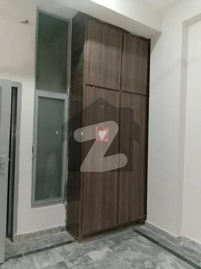 2 Bed Flat For Rent In Wakeel Colony For Family Electricity Gas Available Water Tanker