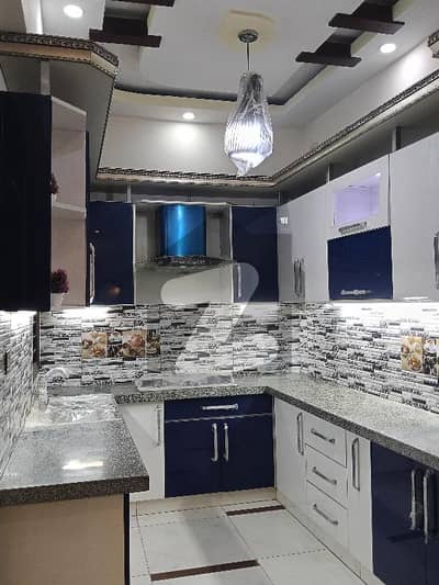 نارتھ ناظم آباد کراچی میں 3 کمروں کا 10 مرلہ زیریں پورشن 1.35 لاکھ میں کرایہ پر دستیاب ہے۔